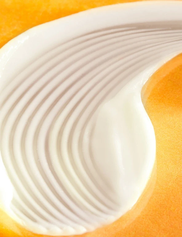 REN Face Cream Glow Daily Vitamin C Gel Cream 50ml 3 REN Face Cream Glow Daily Vitamin C Gel Cream 50ml - Image 3