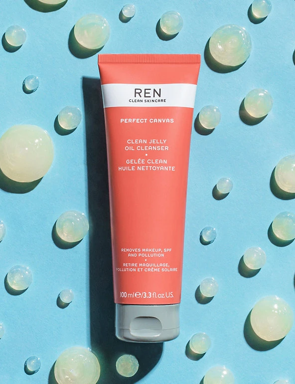 REN Cleansers & Toners Clean Jelly Oil Cleanser 100ml 3 REN Cleansers & Toners Clean Jelly Oil Cleanser 100ml - Image 3